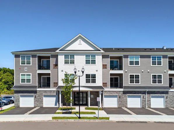 29211 Radford Ct, Monroe Township, NJ 08831