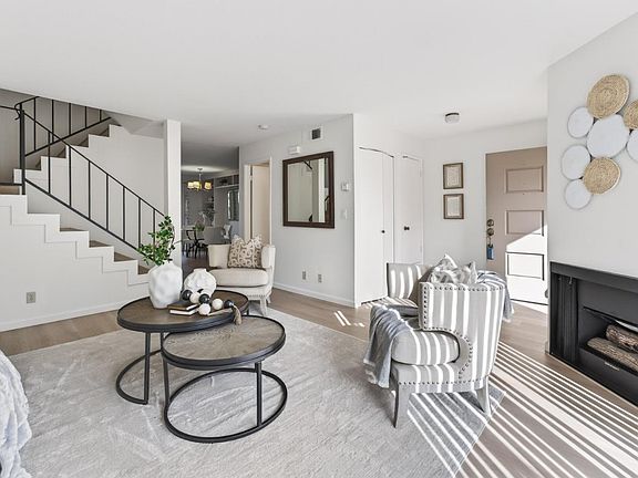 5th image of 11093 Firethorne Dr