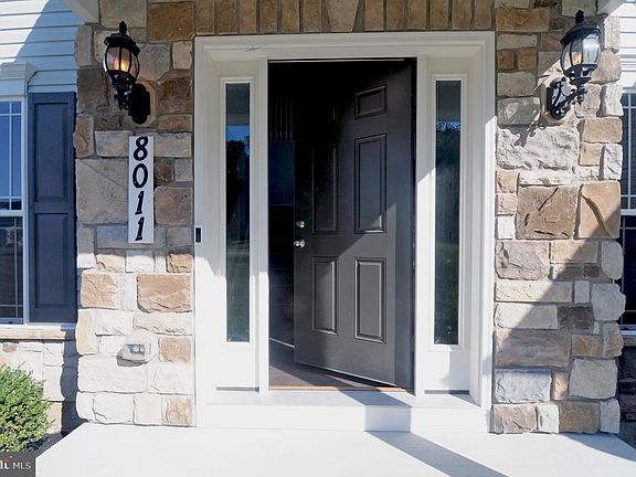 2nd image of 8011 Leeland Dr