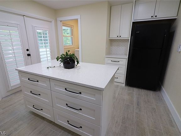 3rd image of 20710 Sandy Ln