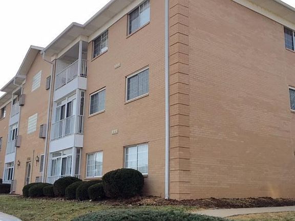 Corner of Bldg from Parking lot