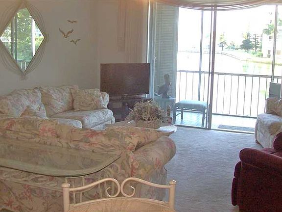 4th image of 2851 Leonard Dr APT J206