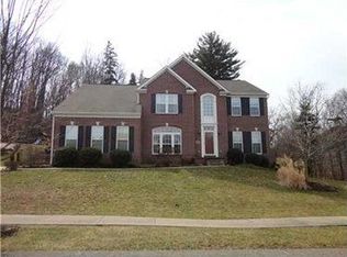 150 Hunter Dr, Cranberry Township, PA 16066