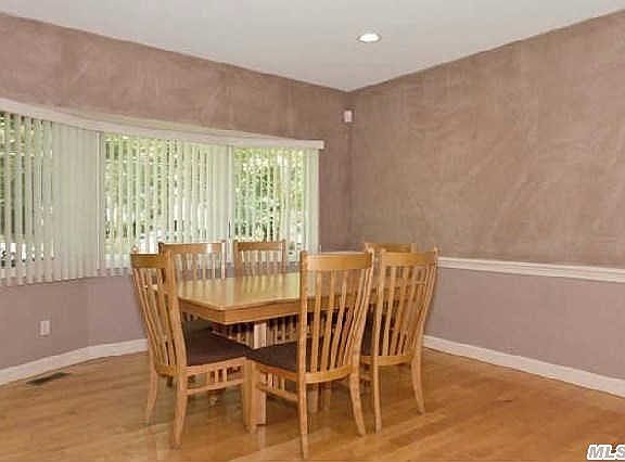 5th image of 7 Iroquois Dr