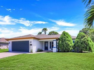 3521 NE 17th Pl, Cape Coral, FL 33909