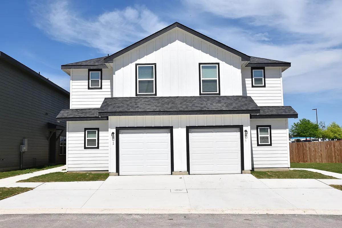 Building Photo - 8911 FM 1560 N