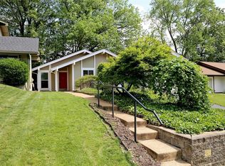 1442 Pine Row Ct, Saint Louis, MO 63146