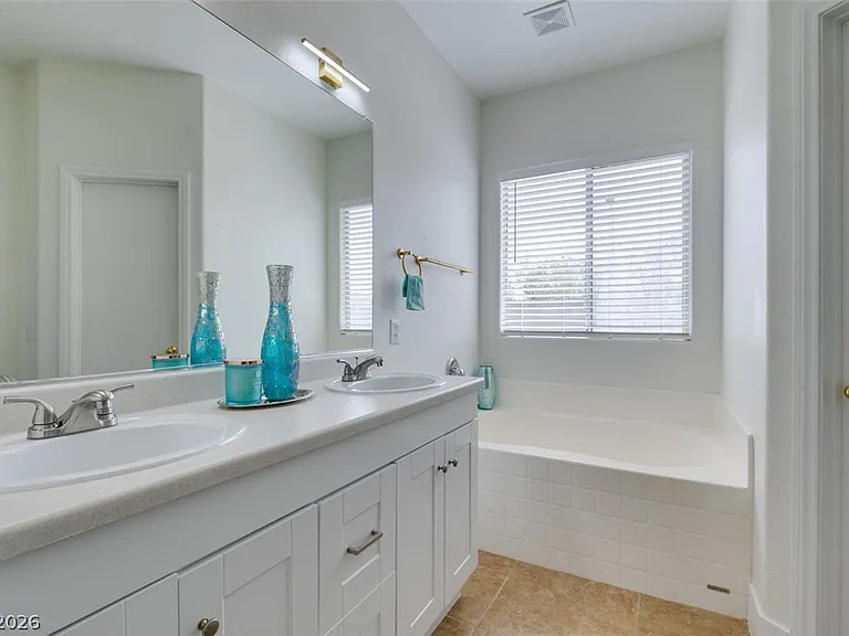 10959 Pumpkin Ridge Ave — Photo 33