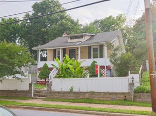 3804 37th St, Mount Rainier, MD 20712