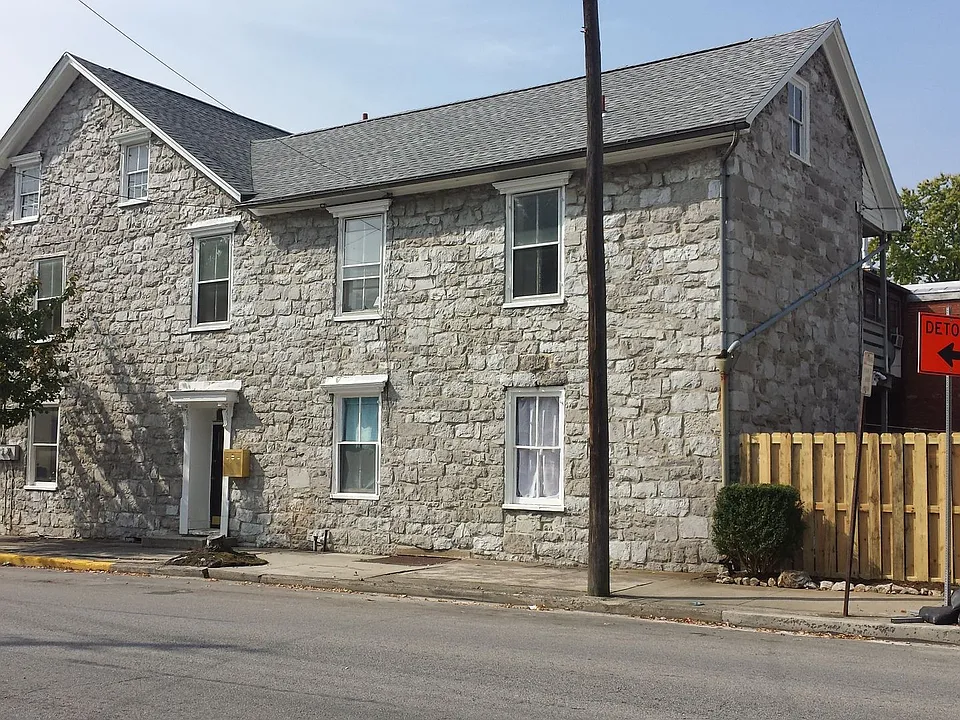 Building Photo 3