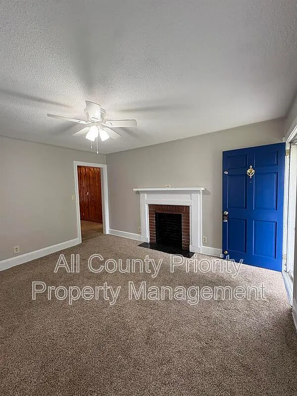 2 bed, 1.0 bath, 791 sqft, $1,250 — Photo 4