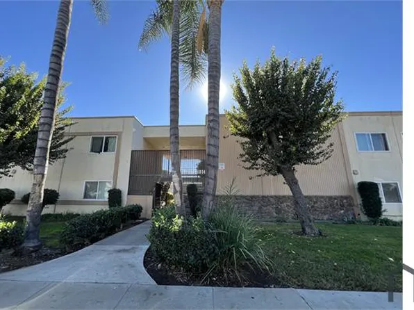 1054 E Pasadena St, Pomona, CA 91767