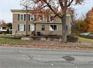 74 Lock St, Clyde, NY 14433