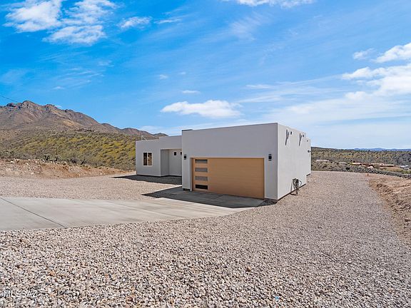 3rd image of 203 Anchoa Ct