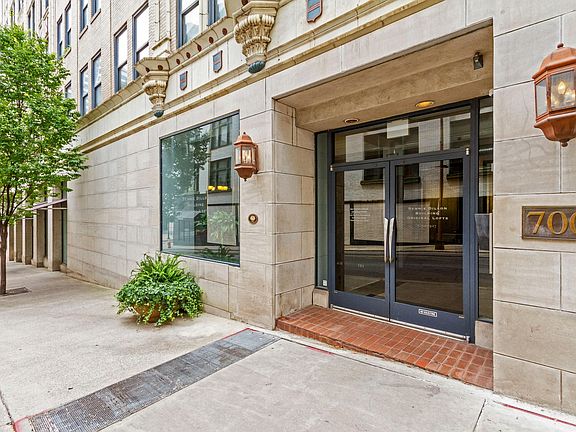 5th image of 700 Church St APT 903