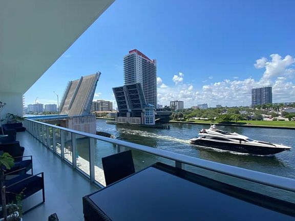 4th image of 4010 S Ocean Dr Unit R304