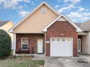 3738 Meadow Ridge Ln, Clarksville, TN 37040