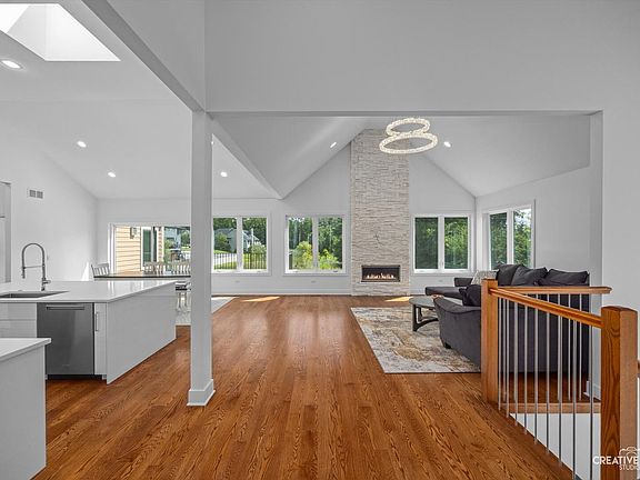 4th image of 7625 Dunham Rd