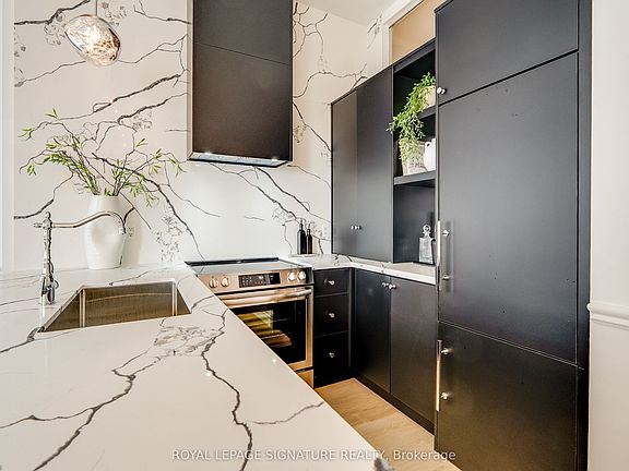 5th image of 700 King St W #403