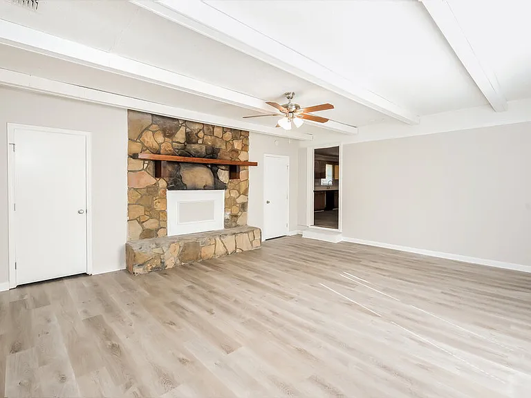1338 W Stoneybrook Dr — Photo 7