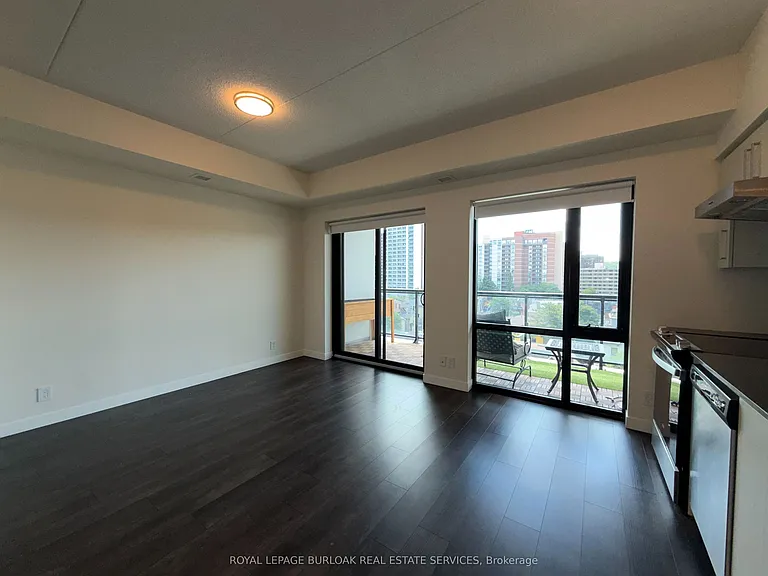 15 Queen St S #701 — Photo 5