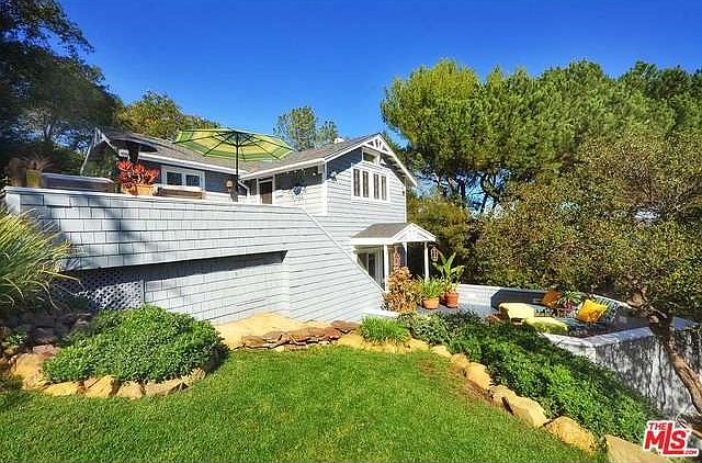 1st image of 19856 Valley View Dr
