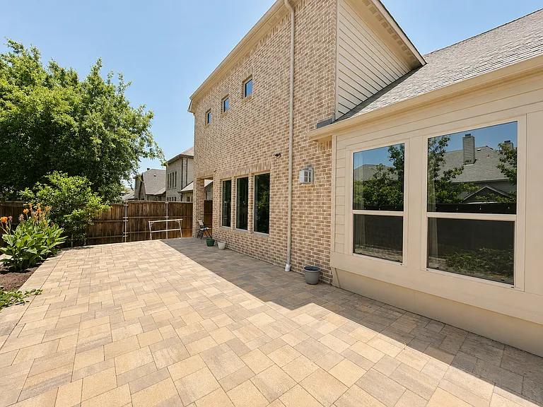 2042 Farmhouse Way — Photo 33