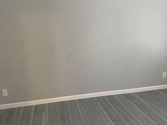 4th image of 513 Laverne Ave