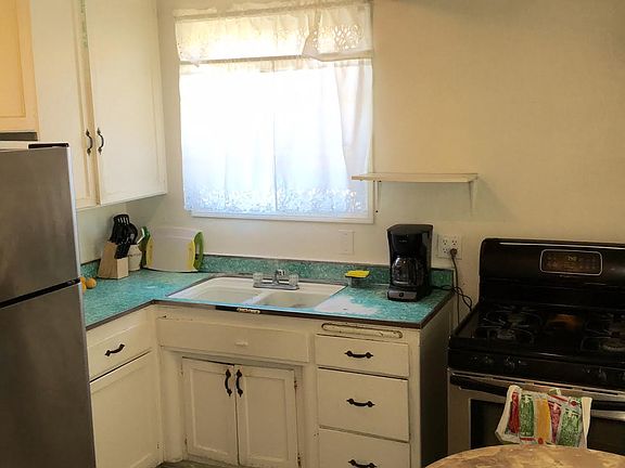 3rd image of 8325 Eglise Ave