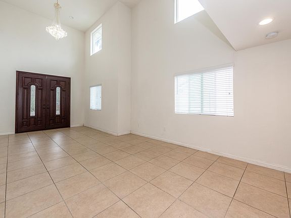 3rd image of 3678 Aspen Ln