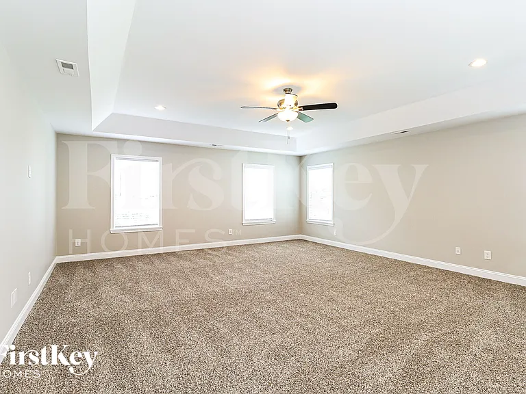 5602 Falkland Dr — Photo 11