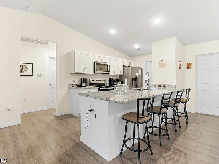 7024 Hero Cir — Photo 21