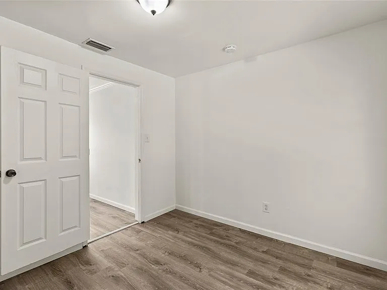 1605 E 29th Ave — Photo 23
