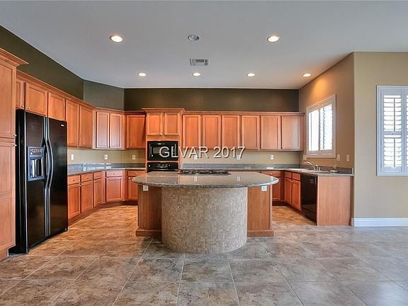 4th image of 7332 Elessar Ave