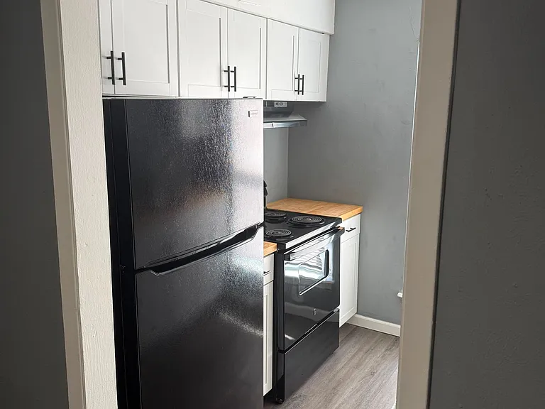 DW Lawton has freshly renovated apartments available now — Photo 13