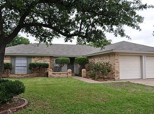 128 Brazil Ct, Hurst, TX 76054