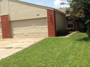 1121 Swan Lake Rd, Edmond, OK 73003