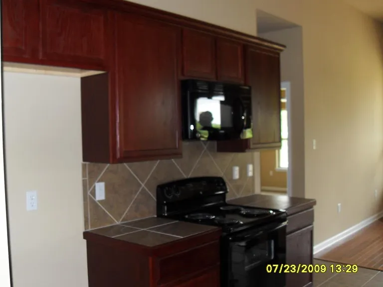 15126 Clemson Ave — Photo 5