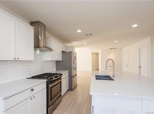 2741 Olde Whitehall Rd, Charlotte, NC 28273