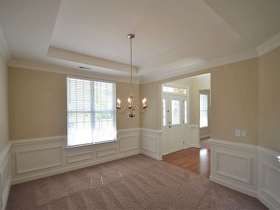 5th image of 6302 Crosshall Pl
