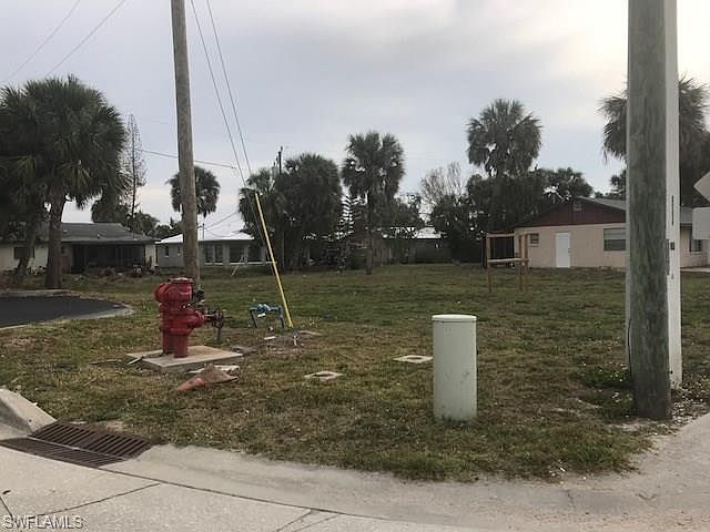 2nd image of 11572 Bonita Beach Rd SE