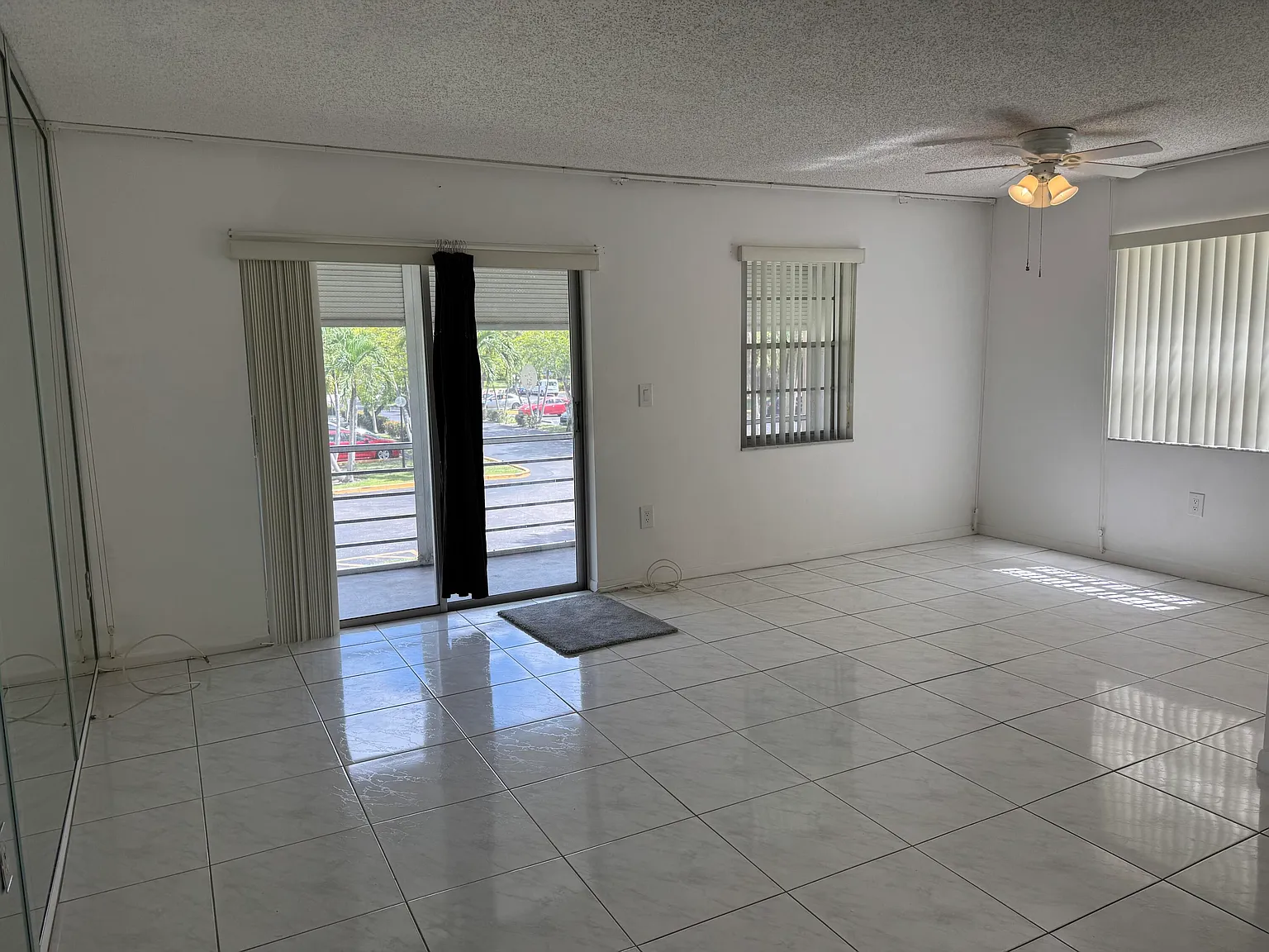 2 bed, 2.0 bath, 940 sqft, $1,900 — Photo 4