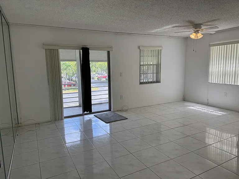 4990 E Sabal Palm Blvd — Photo 4