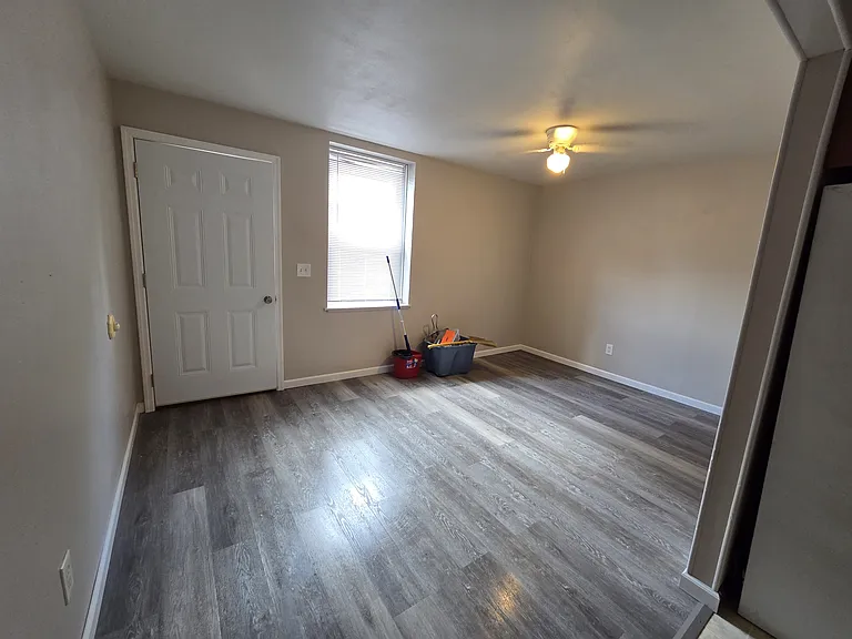 311 Front St #2 — Photo 3