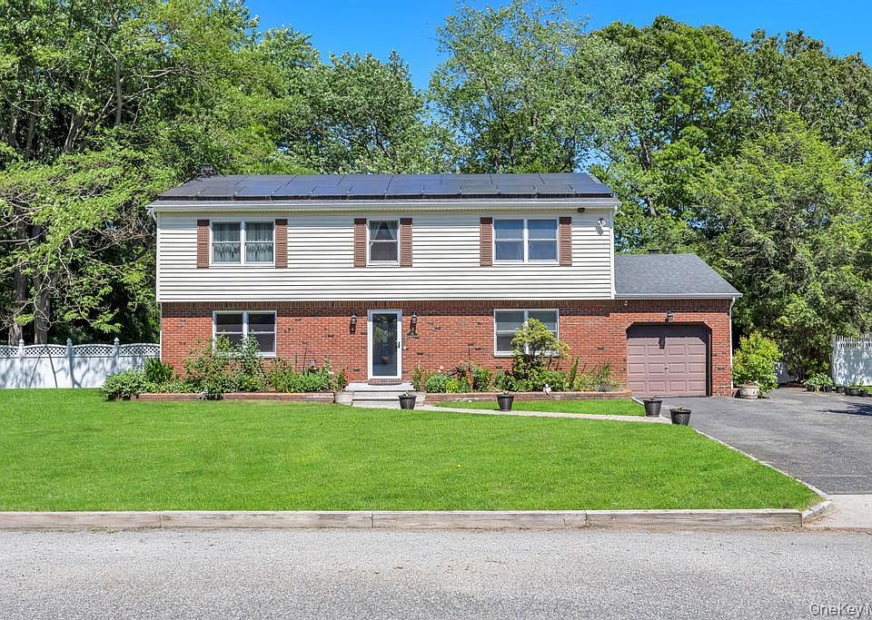 1st image of 83 Strathmore Village Drive