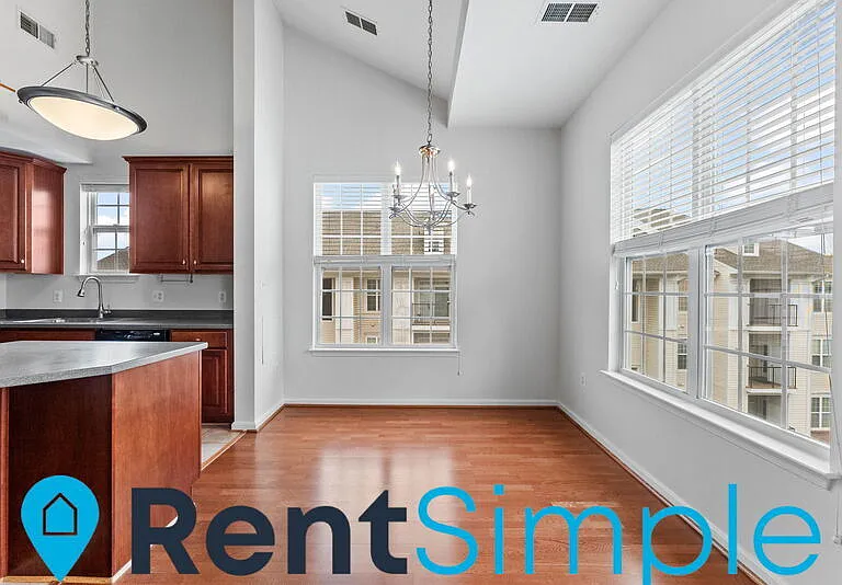 21210 McFadden Sq #402 — Photo 33