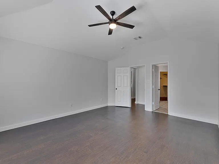 605 Clearbrook St — Photo 28