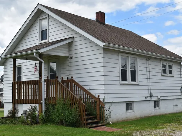 26 Broad St, Marianna, PA 15345