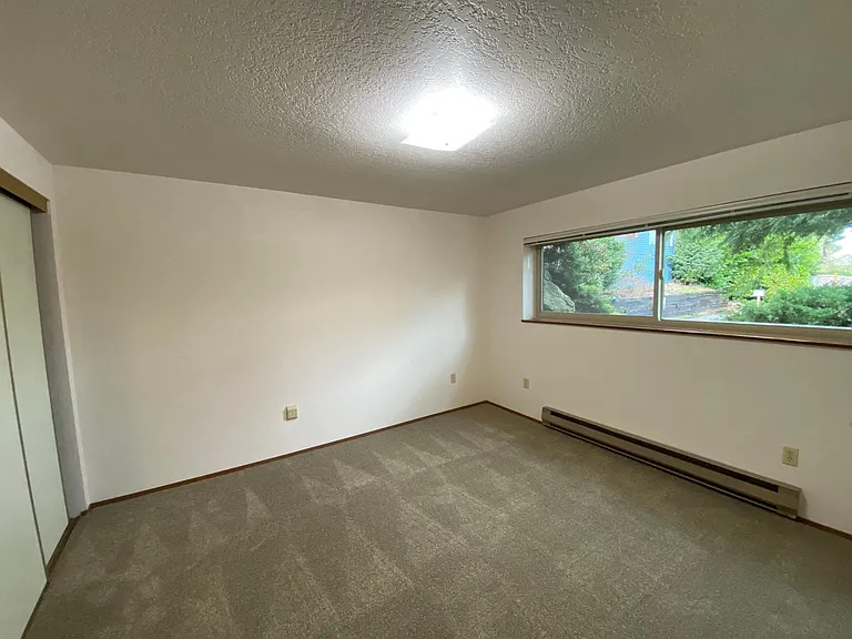 314 N 134th St #100 — Photo 12