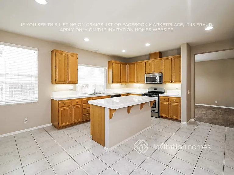 31864 Feather Creek Dr — Photo 4